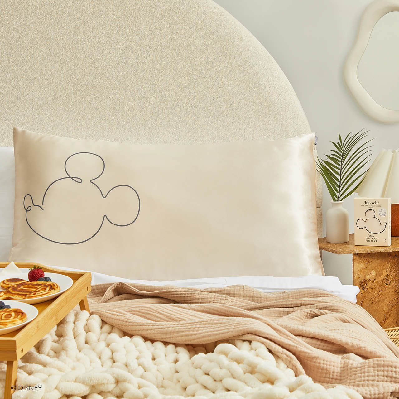 Kitsch & Funda de almohada de satén Mickey y Minnie Rey Mr. Mouse - Crema