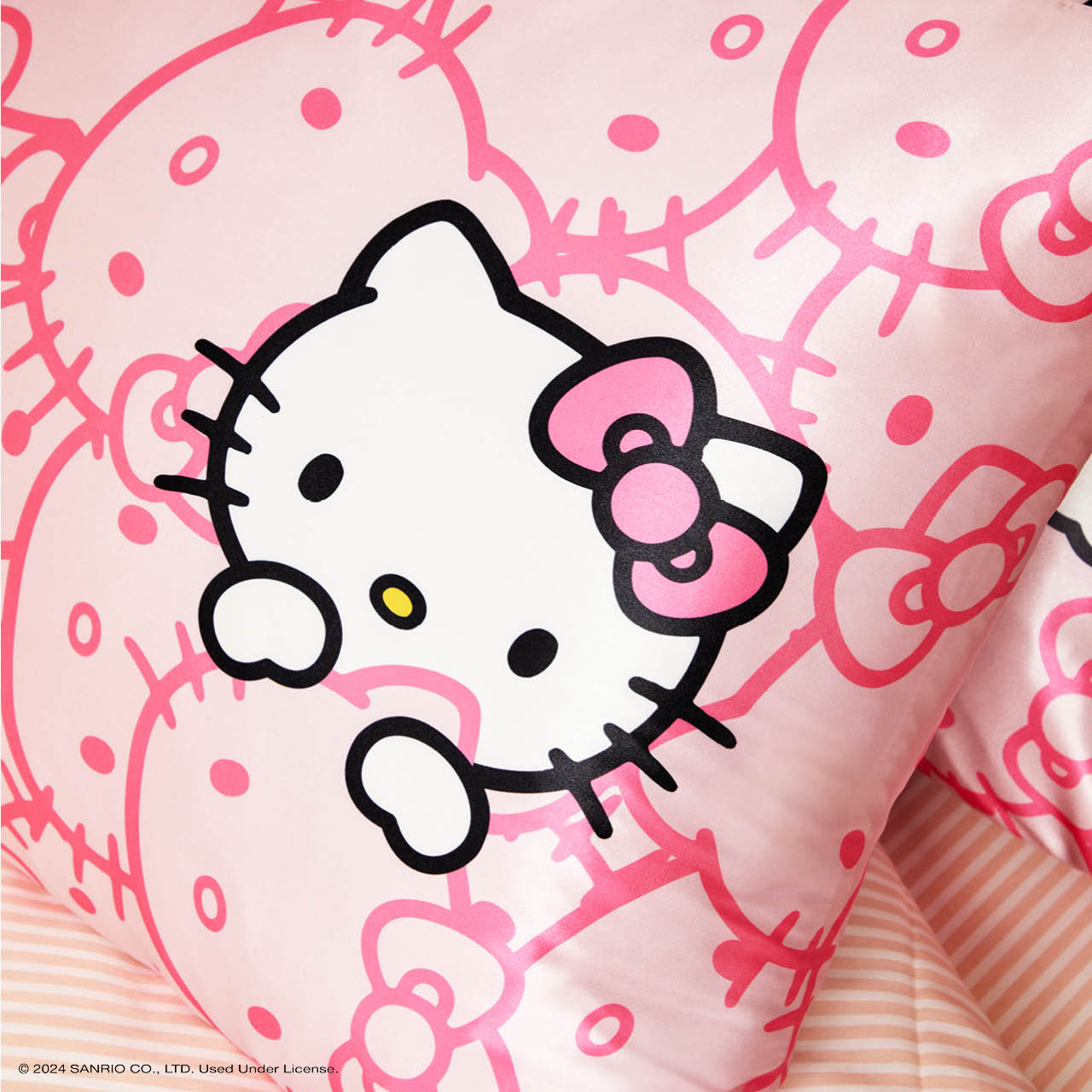 Hello Kitty x Kitsch Kussensloop King - Roze Hello Kitty-gezichten