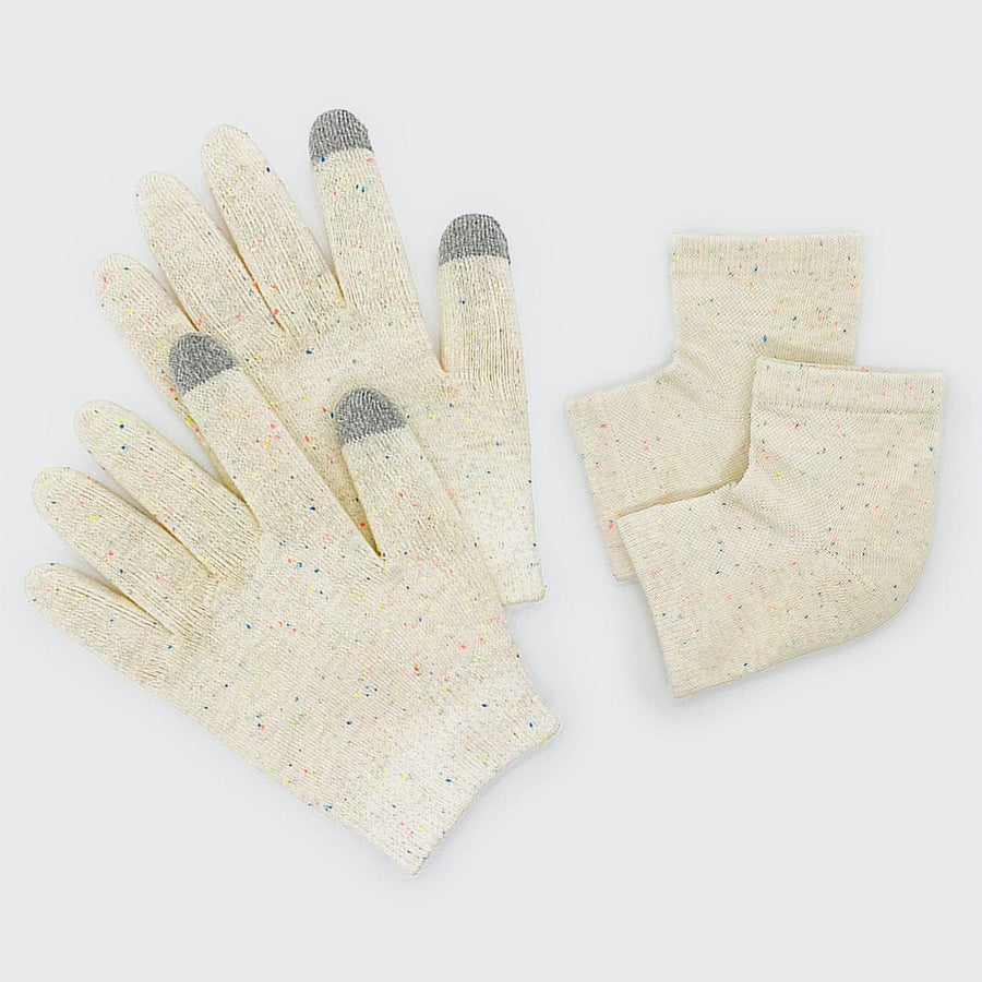 Kitsch Moisturizing Spa Socks & Gloves Bundle Hydrates, Softens & Protects