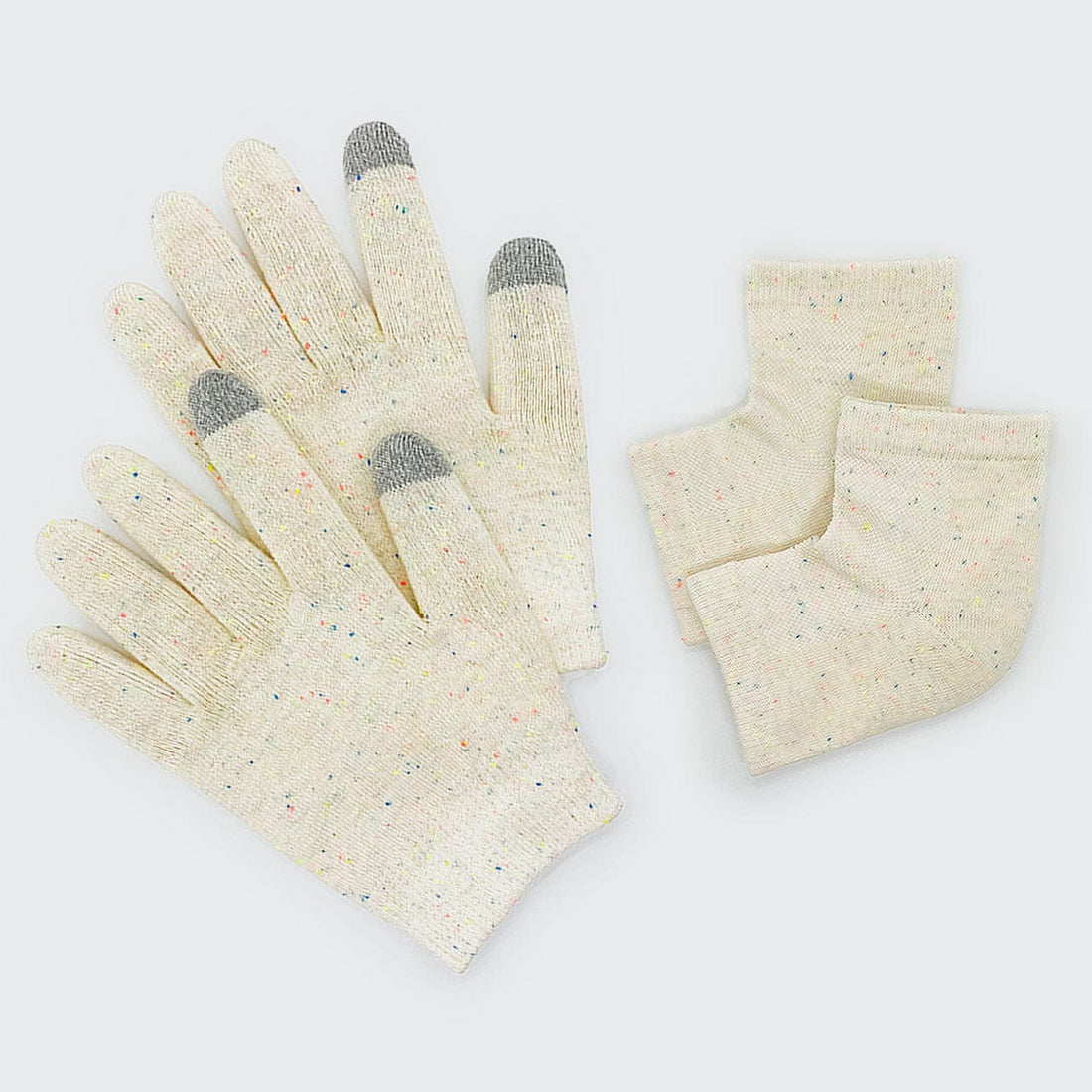 Paket mit feuchtigkeitsspendenden Spa-Socken und -Handschuhen